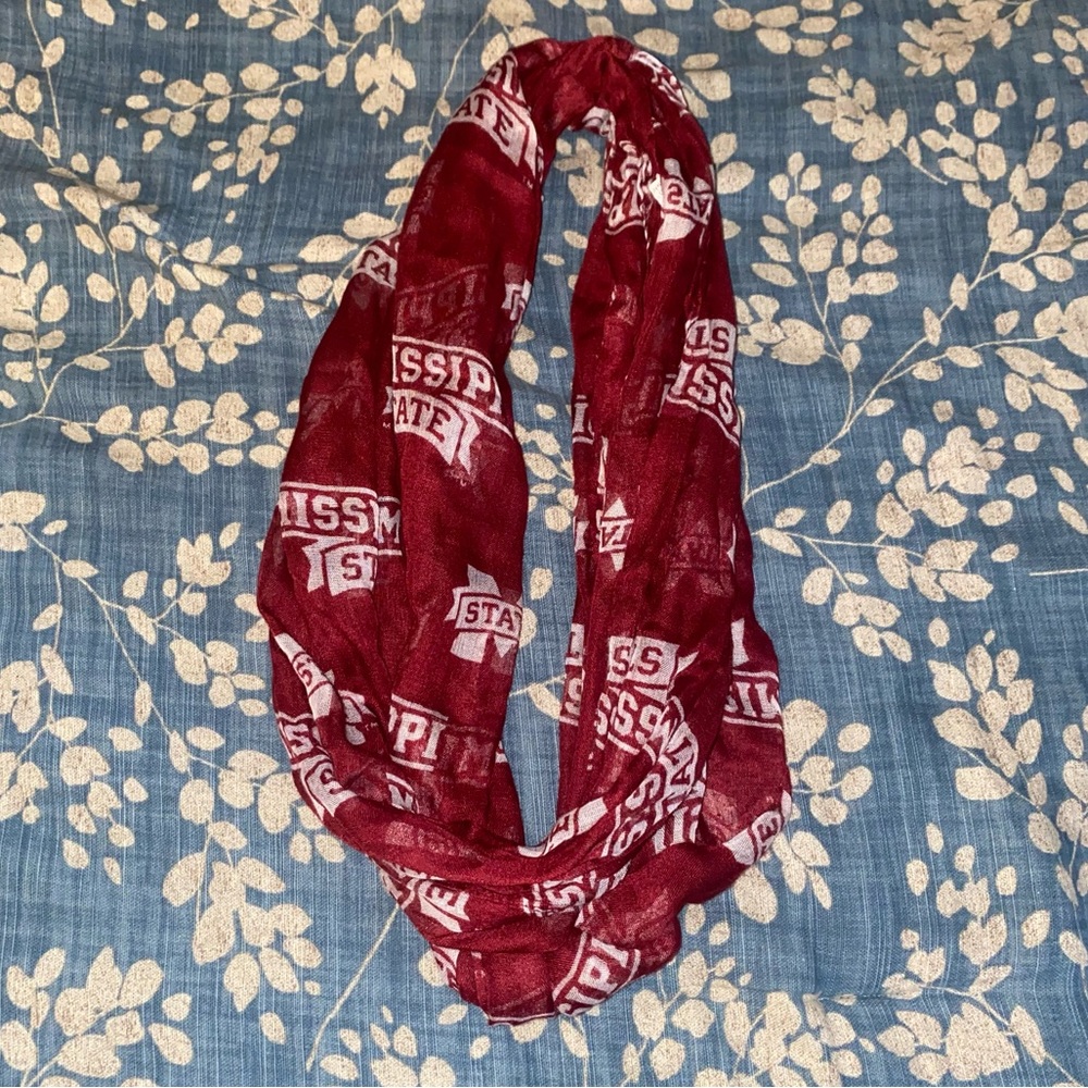 Mississippi State Infinity Scarf